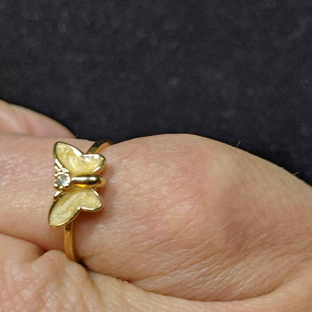 AVON Vintage Butterfly Enamel Ring, Goldtone, Size 9, NOS